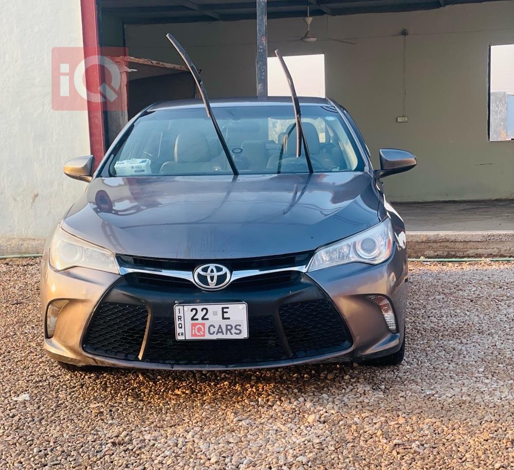 تۆیۆتا کامری